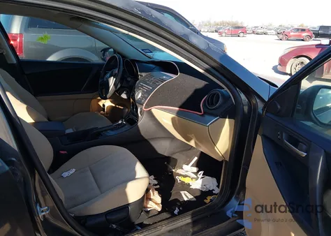 2010 Mazda Mazda3 I Touring из США, поврежденный, VIN JM1BL1SF6A1121604